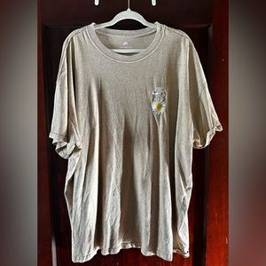 Men’s embroidered Nike T shirt